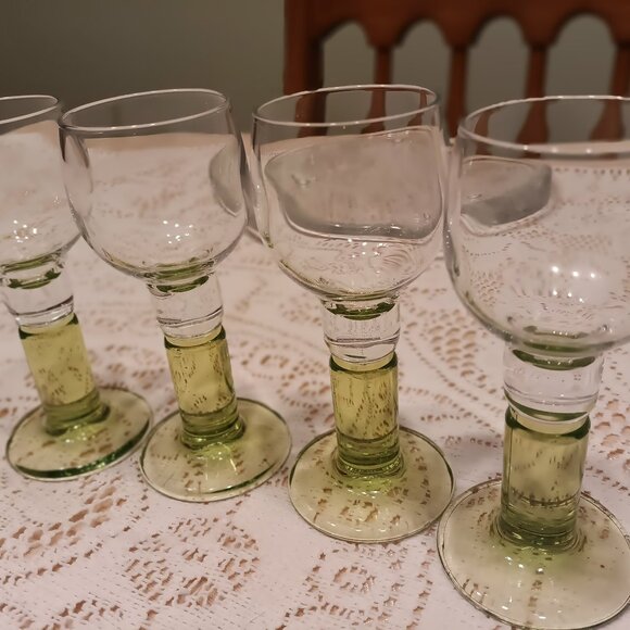 Vintage Bormioli Rocco Limoncino 2 ounce Green Cordiol Glasses Set of Four - Picture 1 of 4